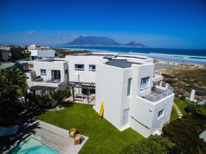 Гостиница Ocean 12 Guesthouse  Кейптаун